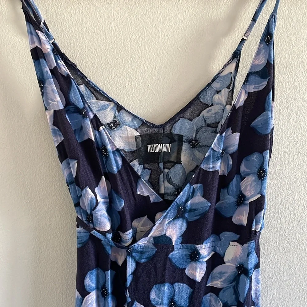 Reformation Talia Midi Wrap Dress‎ Women’s Size 2 Floral Blue Adjustable Strap - Picture 5 of 9